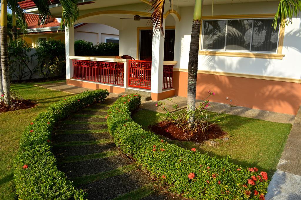 Olivia Resort Serviced Apartments And Bungalows Panglao Exterior photo