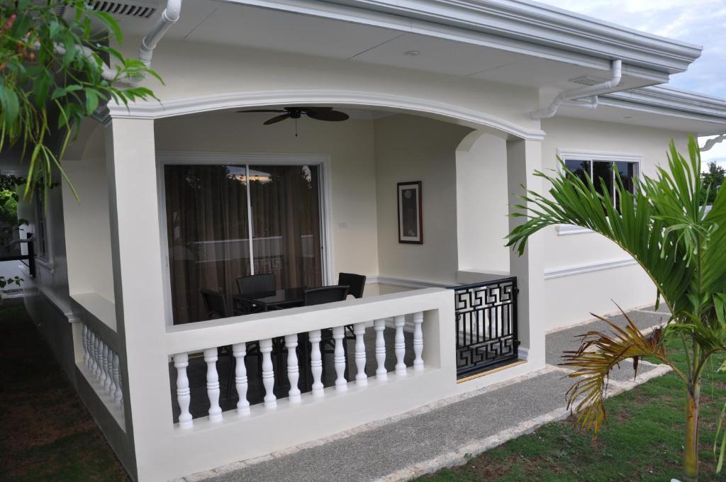 Olivia Resort Serviced Apartments And Bungalows Panglao Room photo