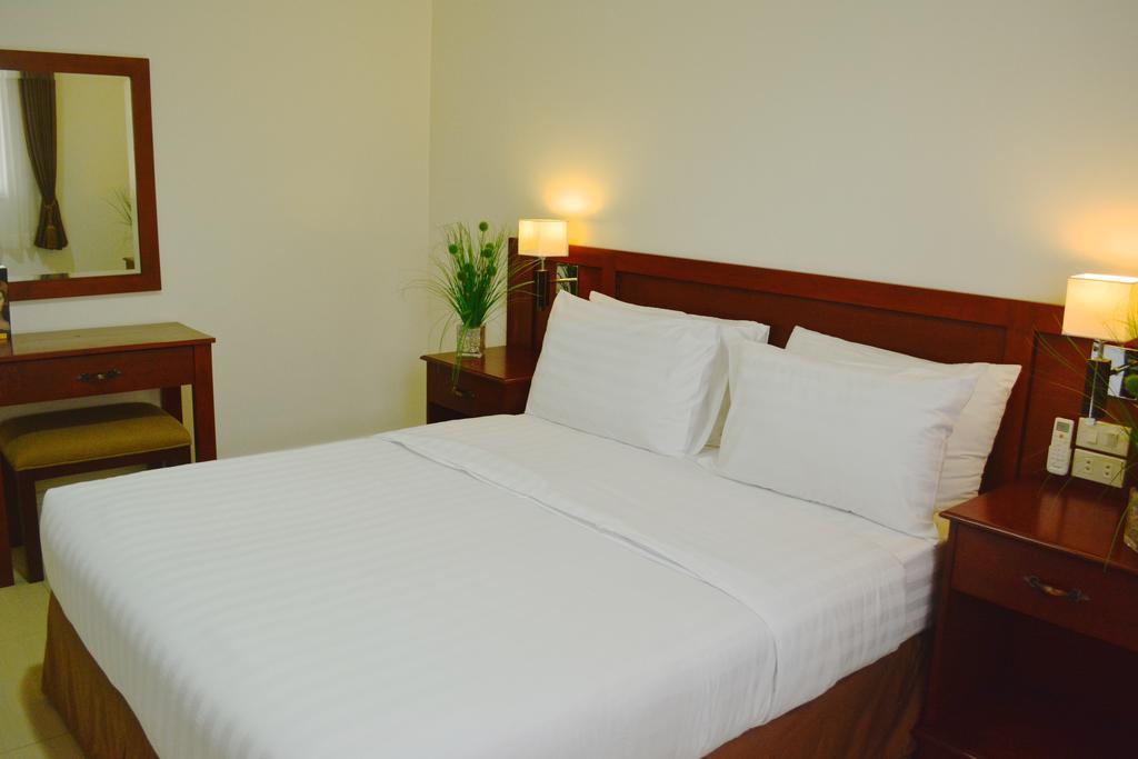 Olivia Resort Serviced Apartments And Bungalows Panglao Exterior photo